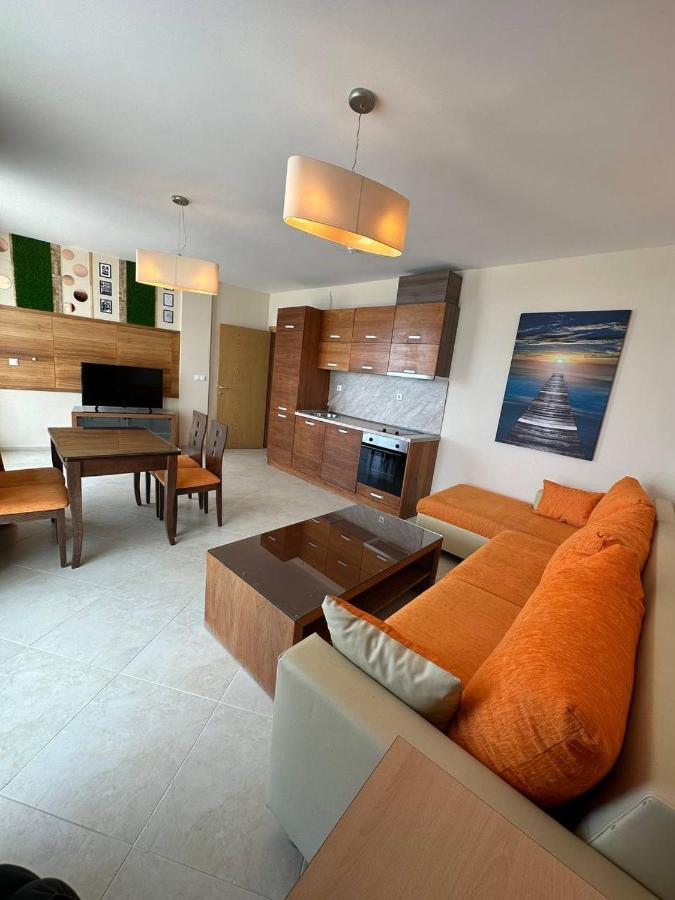 Briz Beach Apartments - Section B Slăntjev Brjag Exteriör bild